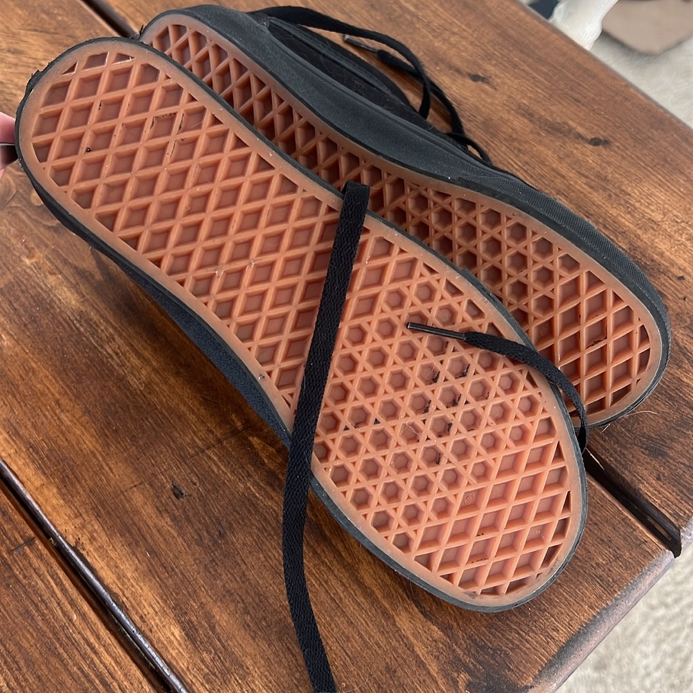 Vans - Picture 4 of 4